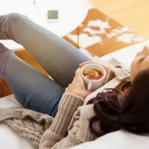 Warme hotstones en voetreflexmassage voor diepe ontspanning